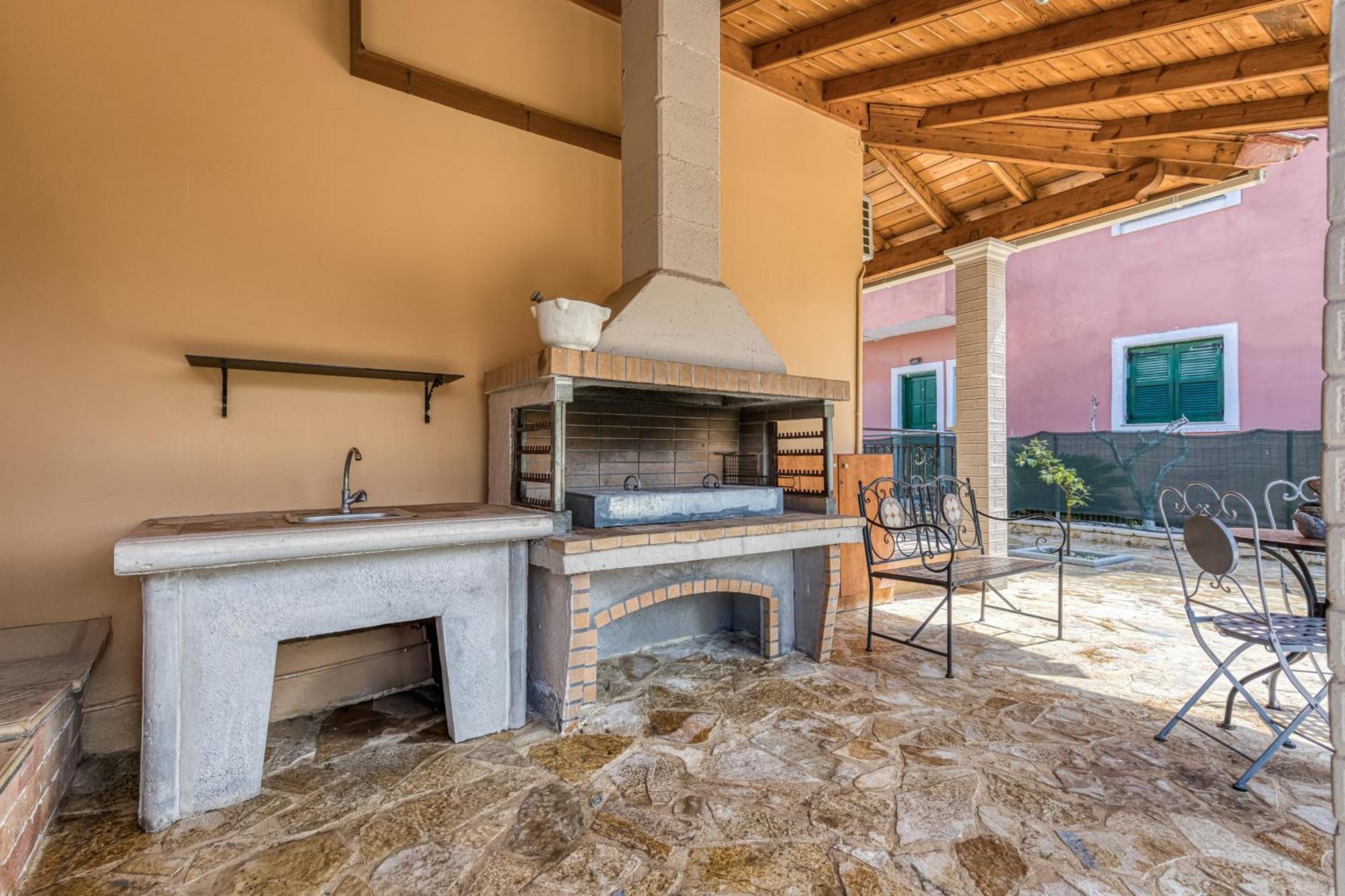 Villa La casa di Eleni Acharavi  Esterno foto