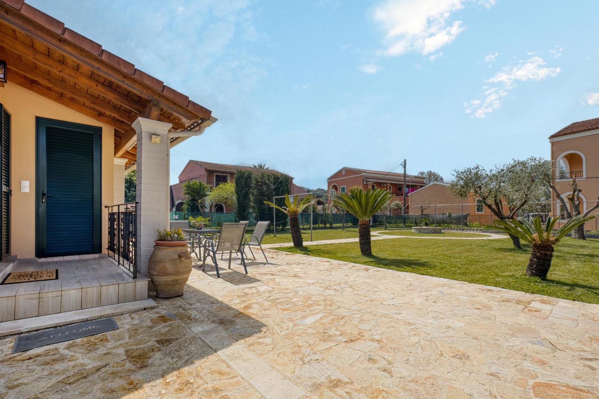 Villa La casa di Eleni Acharavi  Esterno foto